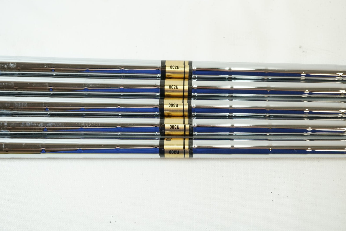 Dynamic Gold Lite R300 Iron Shaft / Regular Flex Steel / 0.355 / New