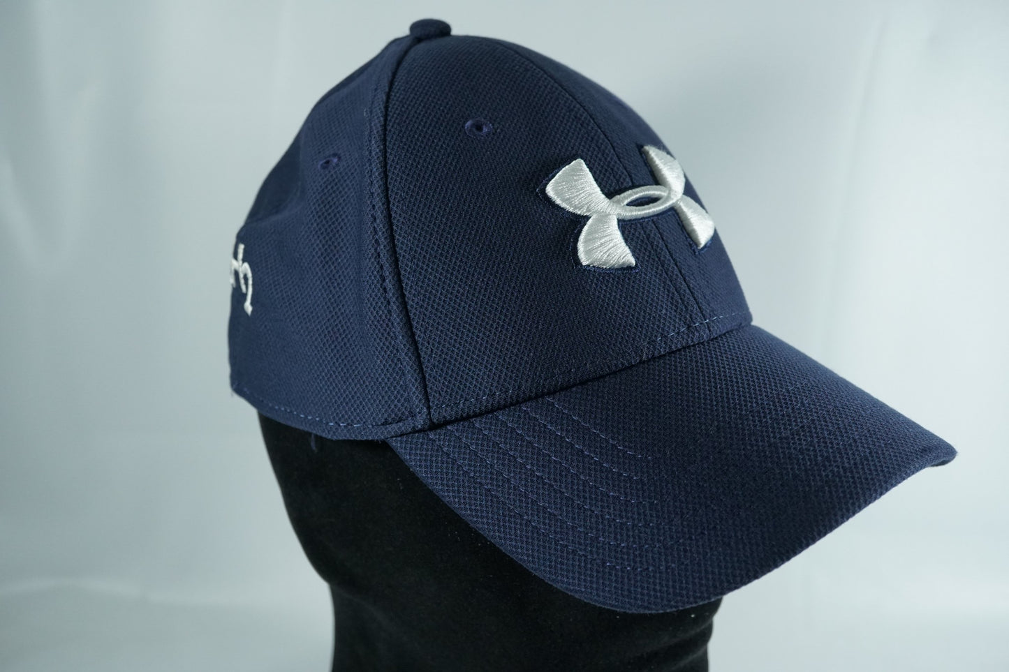 Under Armour Golf Hat / Navy / M/L