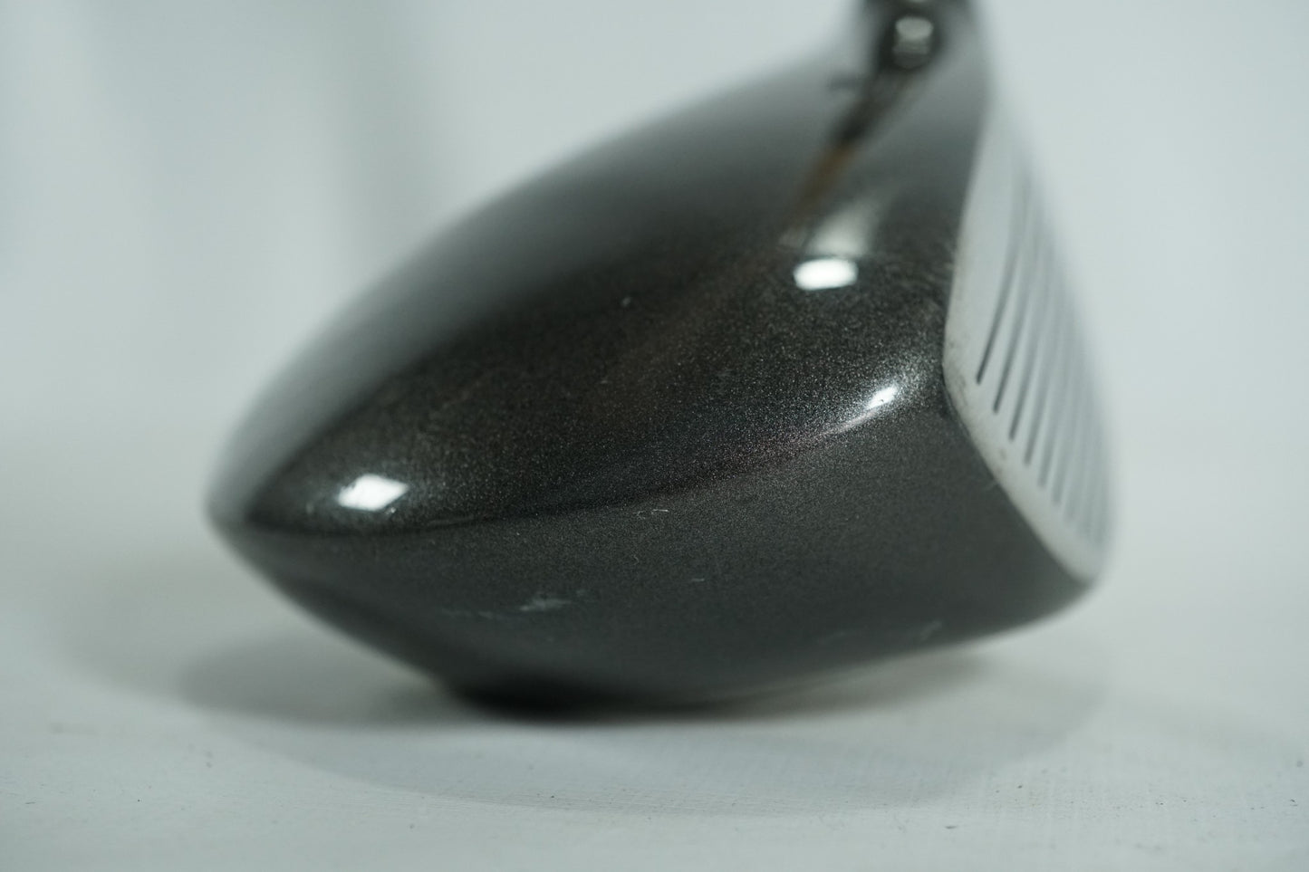 Titleist 975D Driver 8.5° / Stiff Flex Graphite Shaft