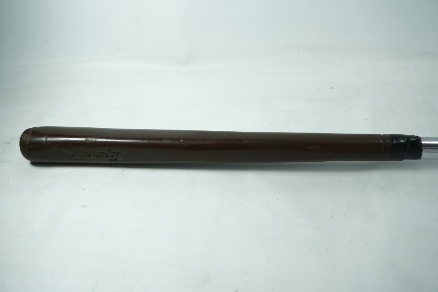 Bronty Kangaroo Putter / 35.5"