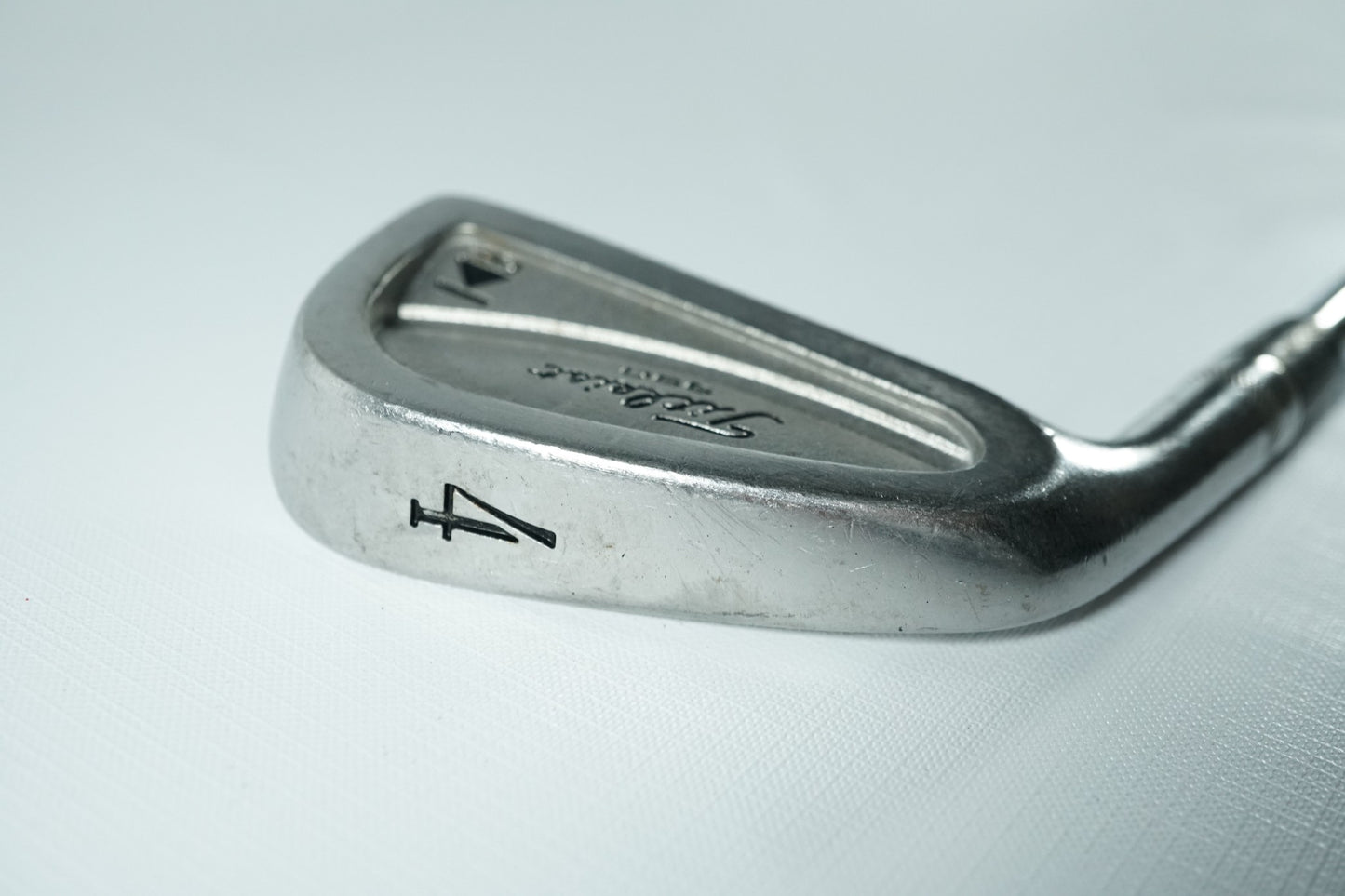 Titleist DCI 990 4 Iron / Steel Shaft / Left-handed / New Grip