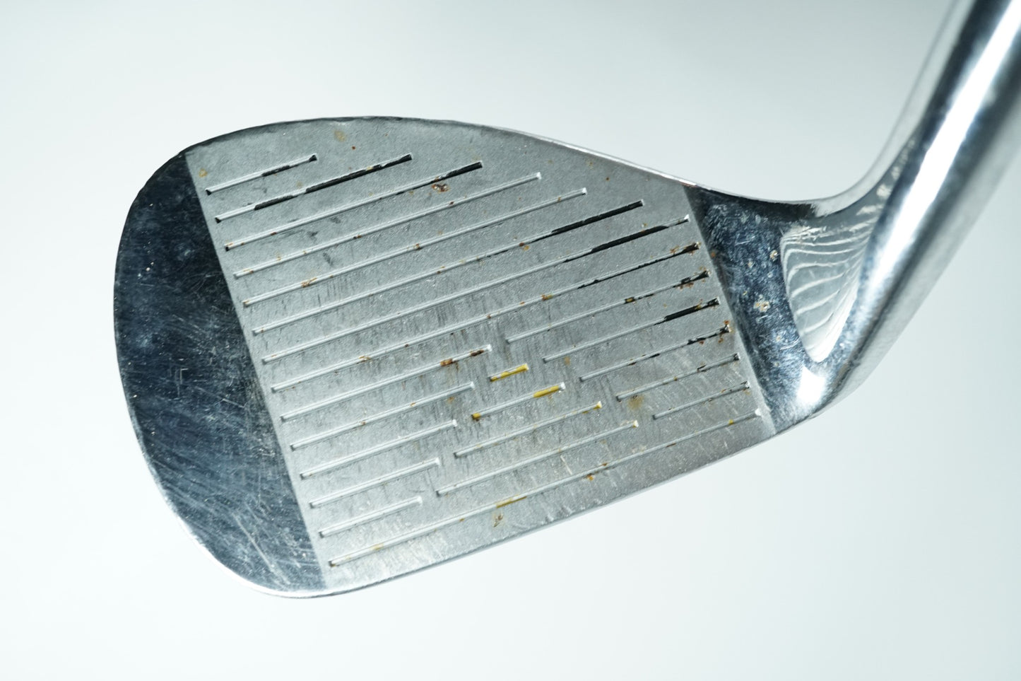 Wilson Midsize RM Pitching Wedge / Regular Flex Steel Shaft / New Grip