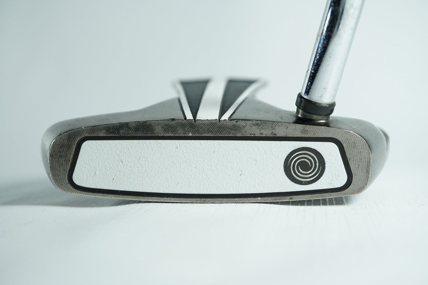 Odyssey White Ice Dart Putter / 33.5" / New Grip