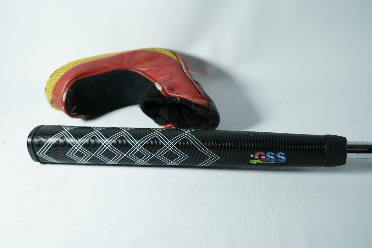 Taylormade Rossa Daytona 1-02 Putter / 33.5" / New Grip