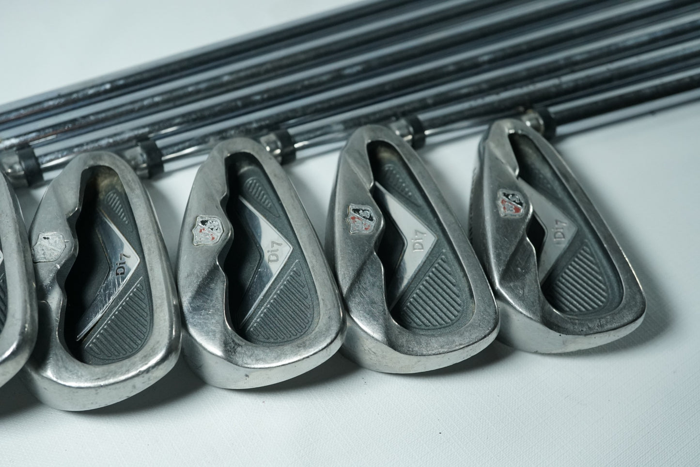 Wilson Di7 Irons / 4-PW / Uniflex Steel Shafts / New Grips