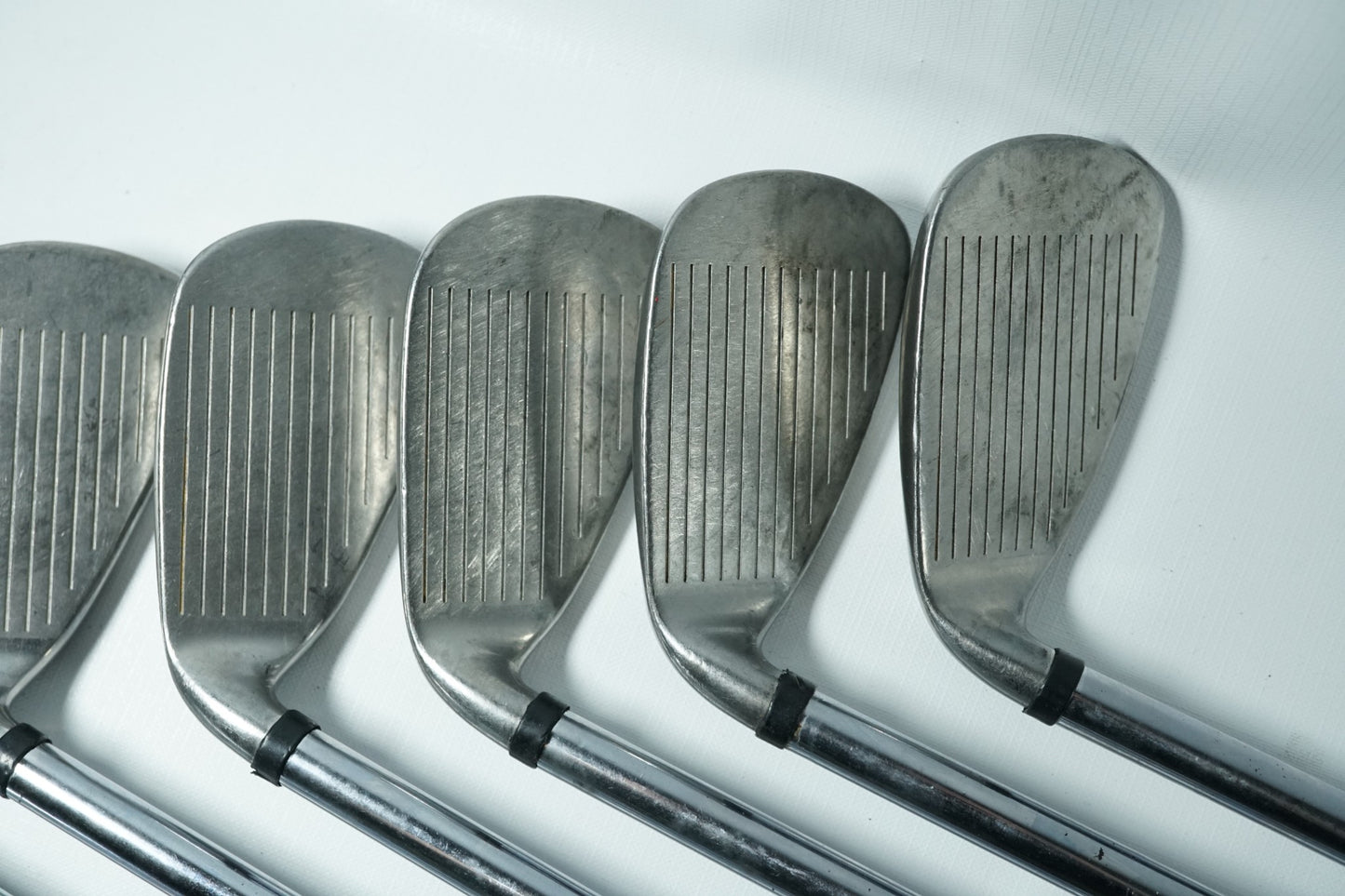 Wilson Di7 Irons / 4-PW / Uniflex Steel Shafts / New Grips