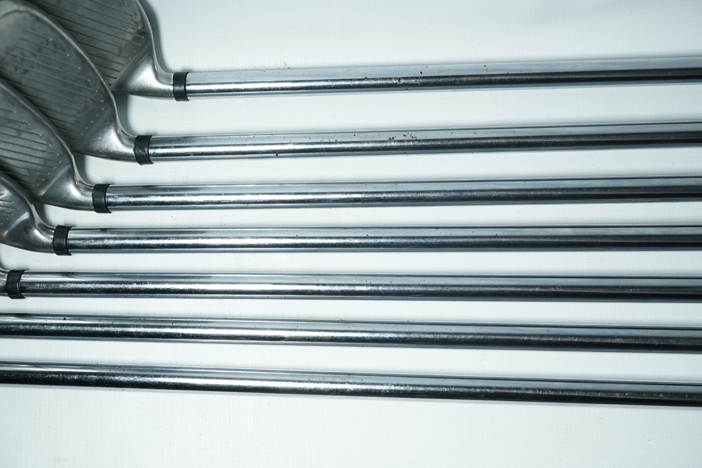 Wilson Di7 Irons / 4-PW / Uniflex Steel Shafts / New Grips