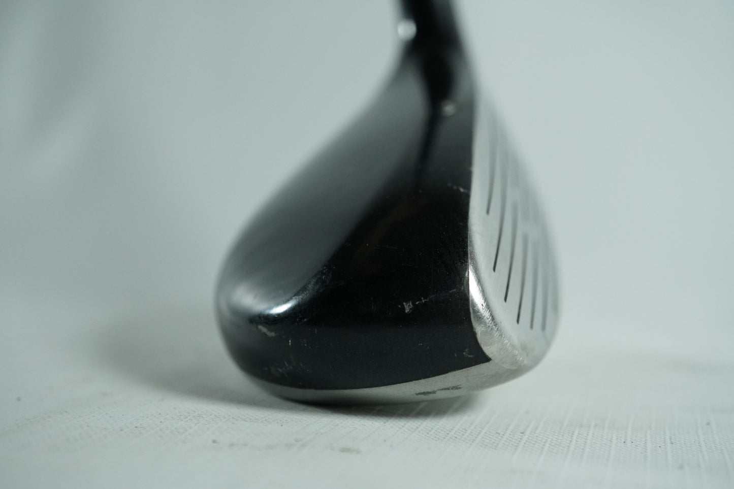 Wilson Hb5 3 Hybrid 17° / Regular Flex Graphite Shaft / New Grip