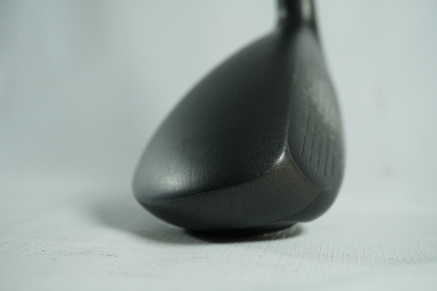 Titleist 915H 2 Hybrid / Regular Flex Graphite Shaft