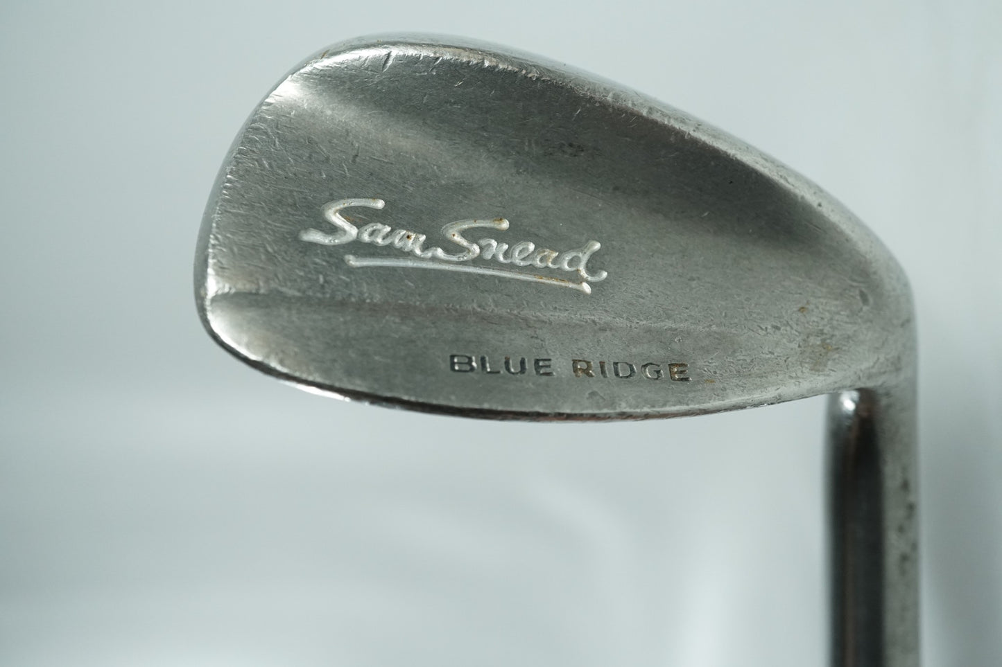 Wilson Sam Snead Blue Ridge Sand Wedge / Regular Flex Steel Shaft