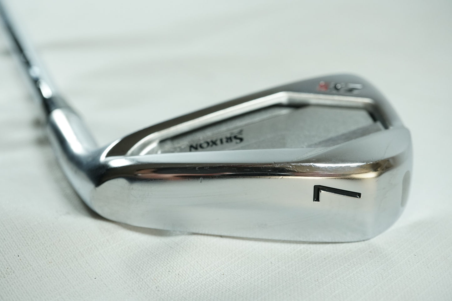Srixon ZX5 7 Iron / Regular Flex Steel Shaft