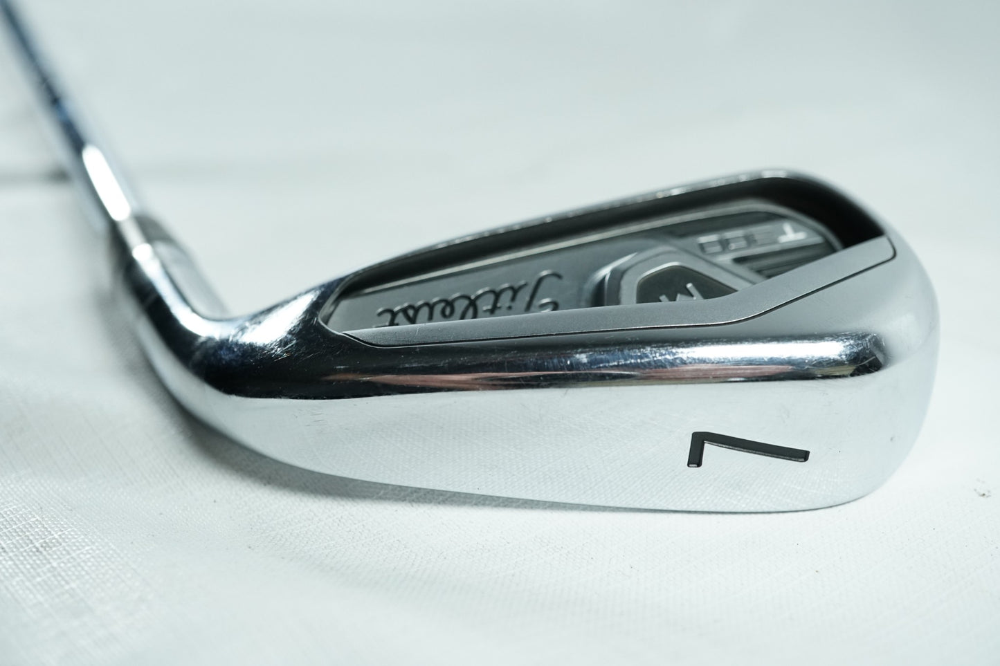 Titleist T300 7 Iron / Regular Flex Steel Shaft / 04042581