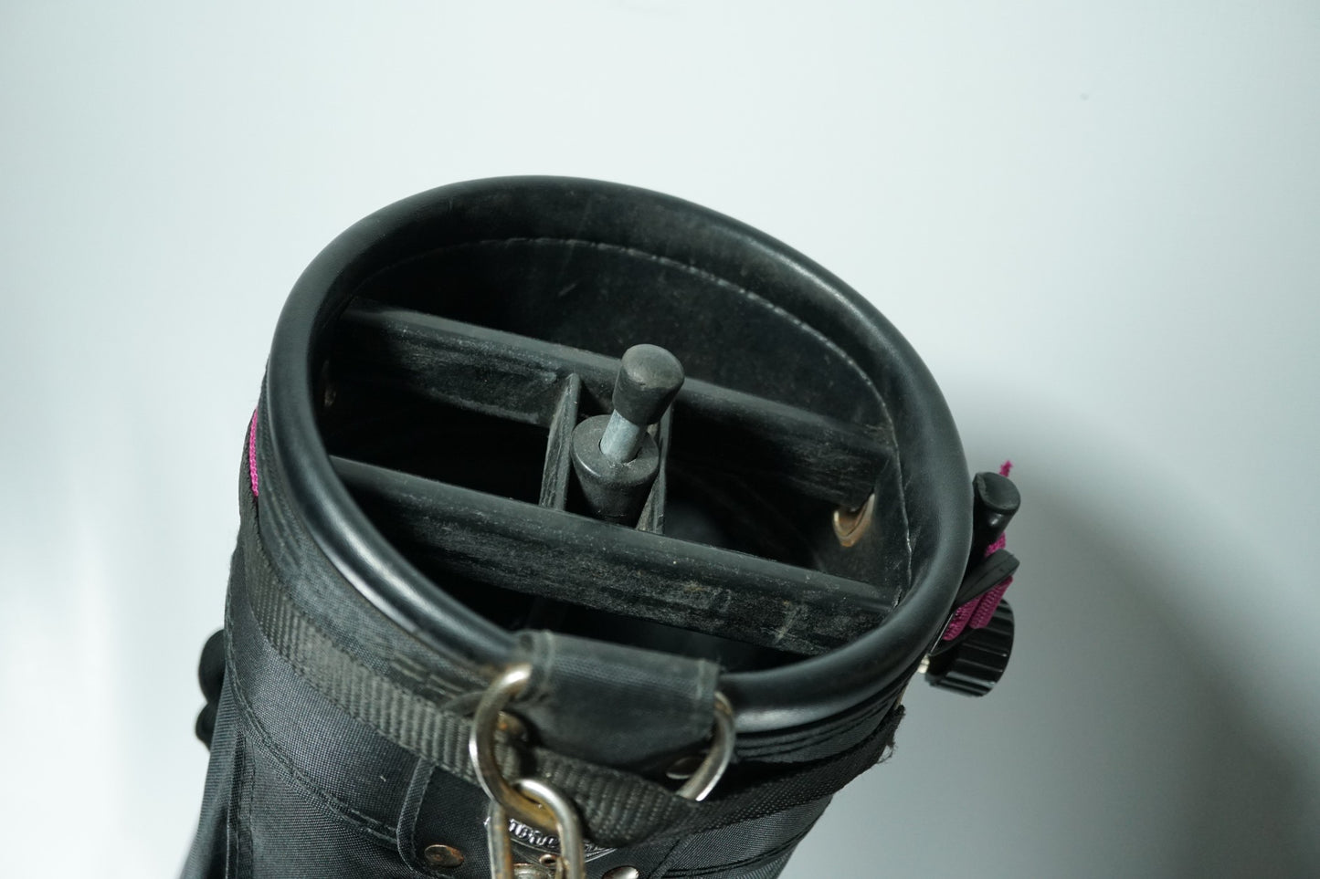 Wilson Vintage Side Stand Bag / Black