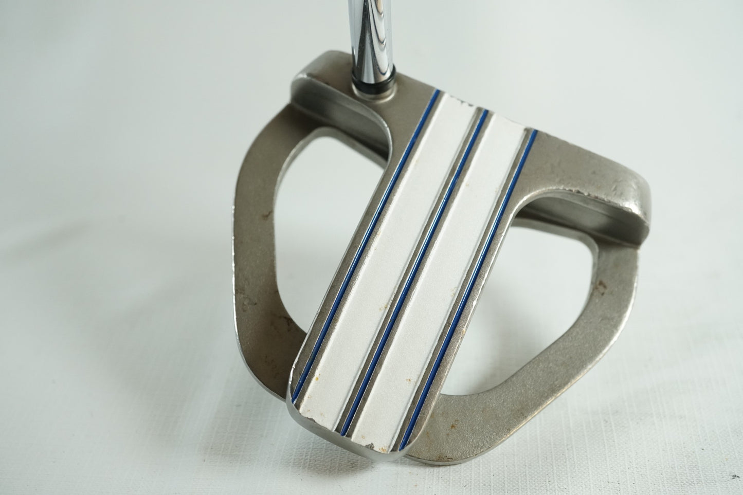 Odyssey Divine Line Marxman Putter / 33" / New Grip