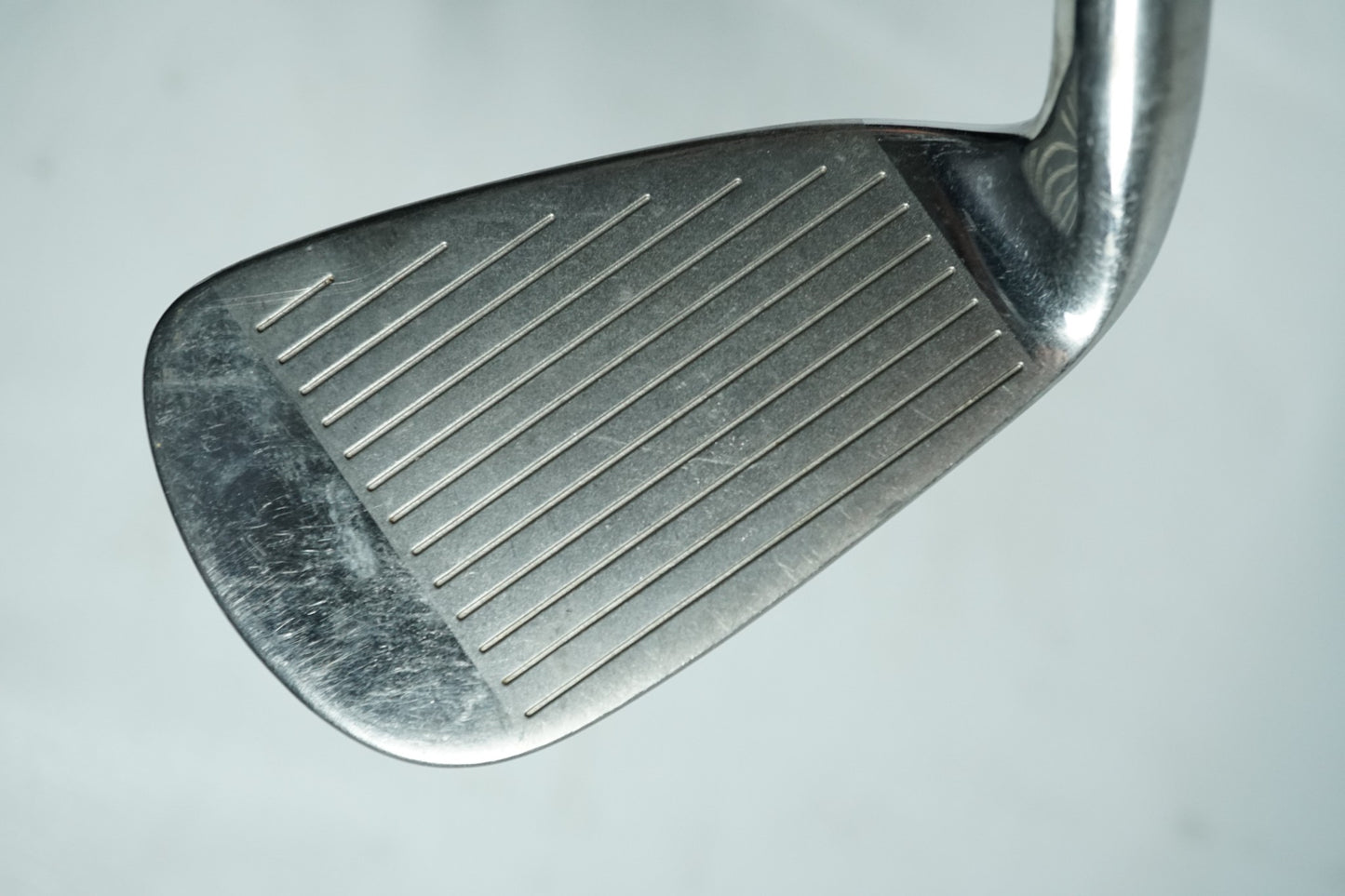 Wilson Di7 8 Iron / Regular Flex Graphite Shaft