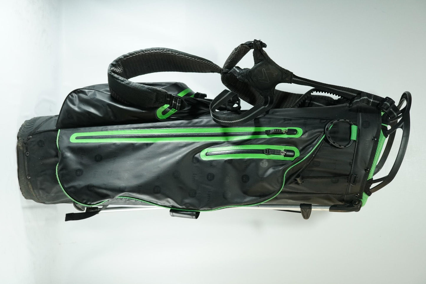 Ouul Lynx Golf Stand Bag / Black and Green