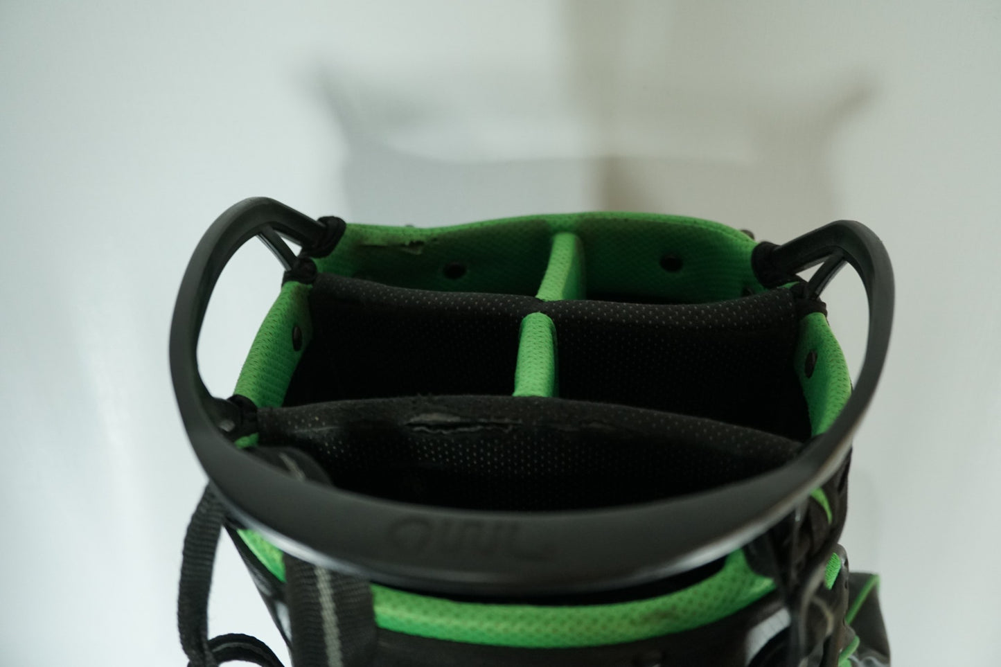 Ouul Lynx Golf Stand Bag / Black and Green