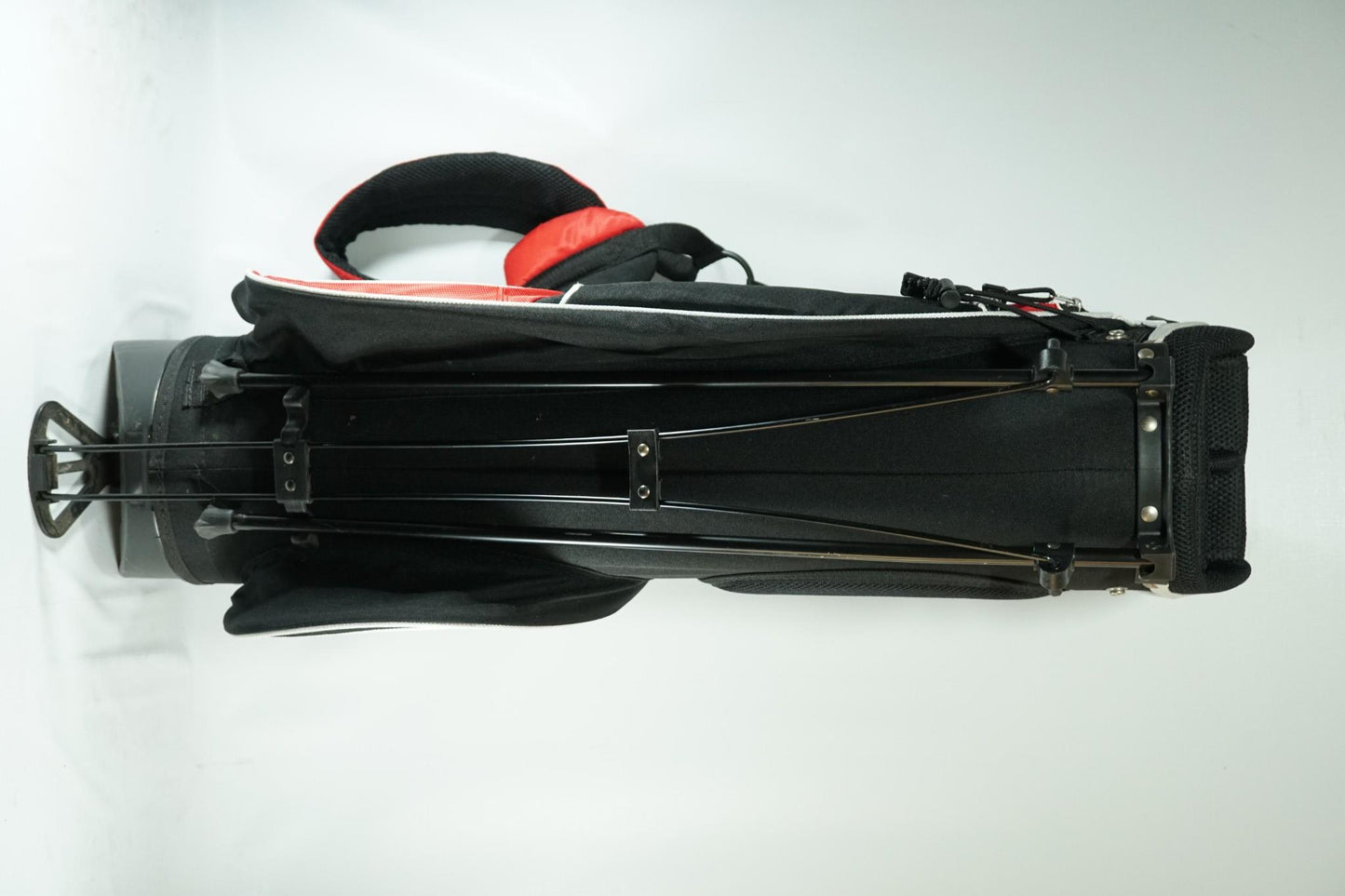 Fazer Stand Bag / Black, White and Red