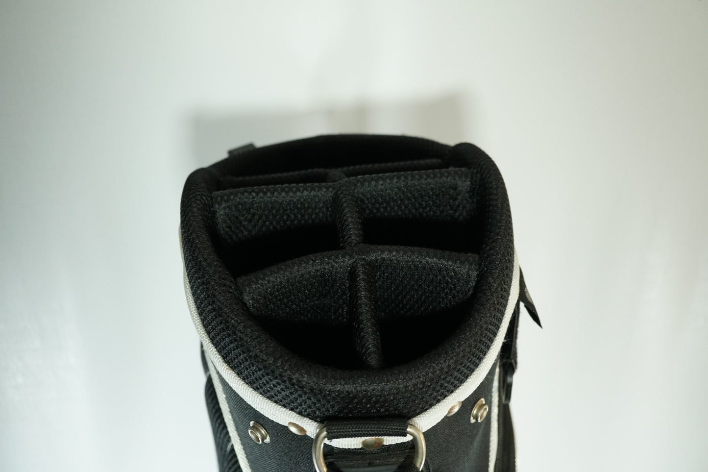 Fazer Stand Bag / Black, White and Red