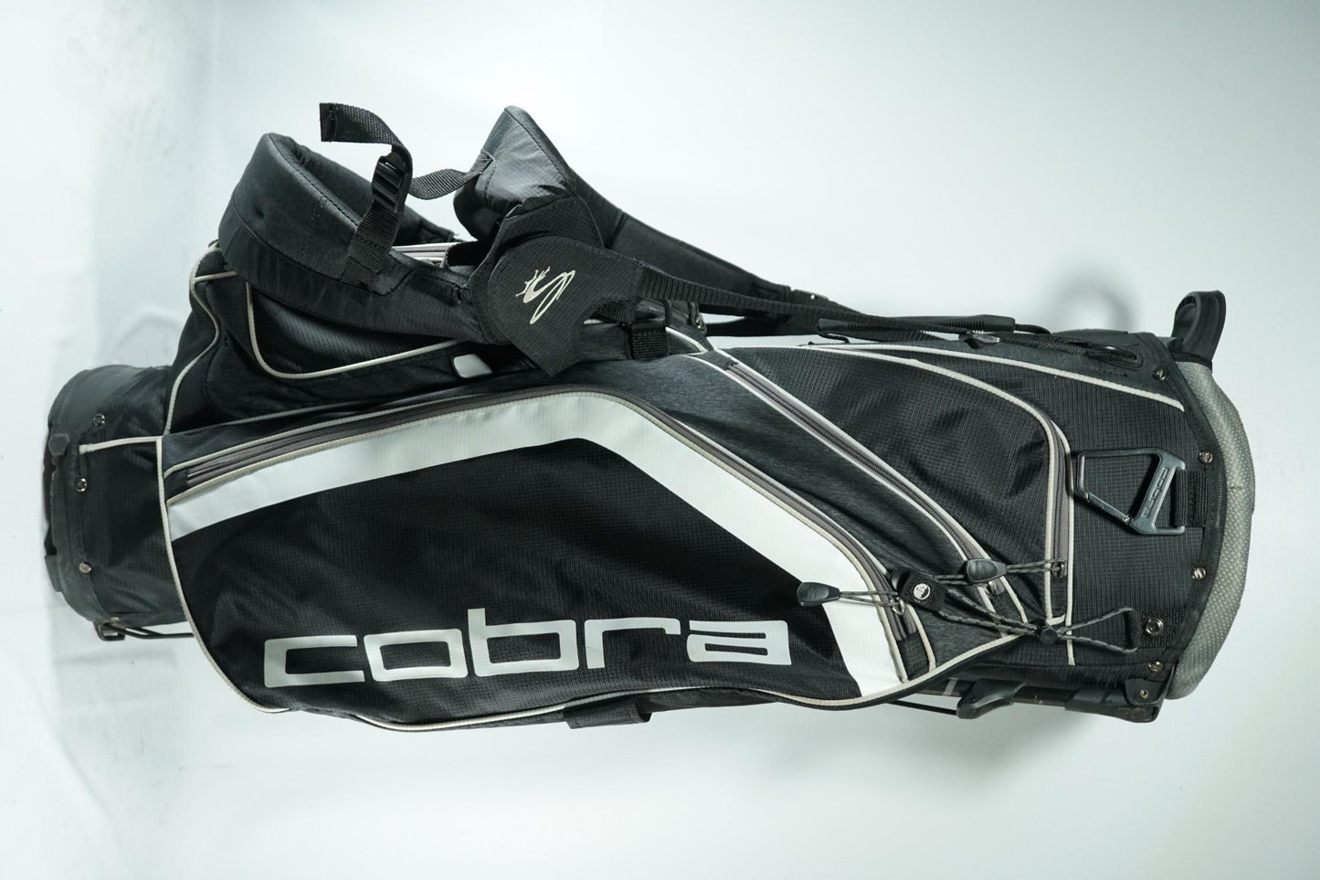 Cobra Stand Bag / Black and White / With Rainhood
