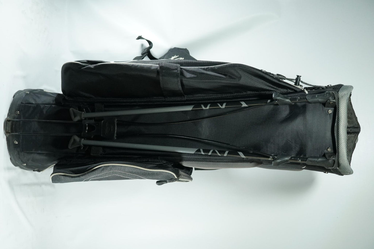 Cobra Stand Bag / Black and White / With Rainhood