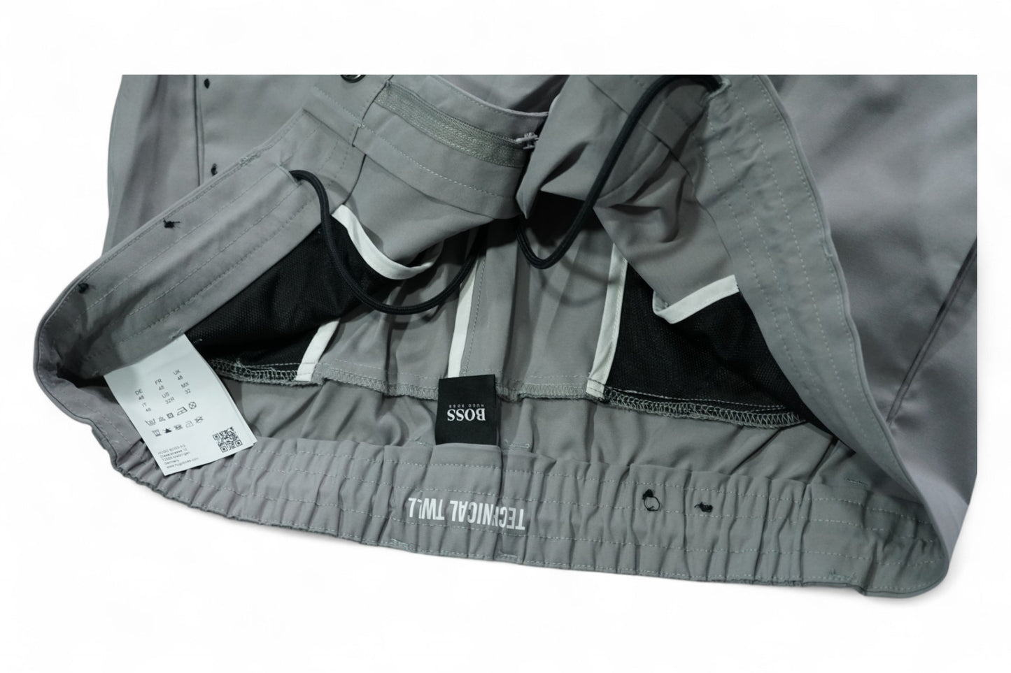 Hugo Boss Technical Twill Trousers / Grey / 32R