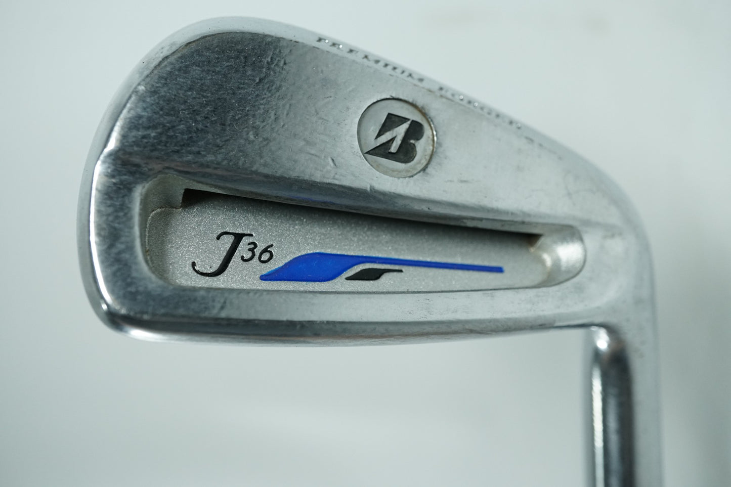 Bridgestone J36 8 Iron / Regular Flex Steel Shaft / New Grip