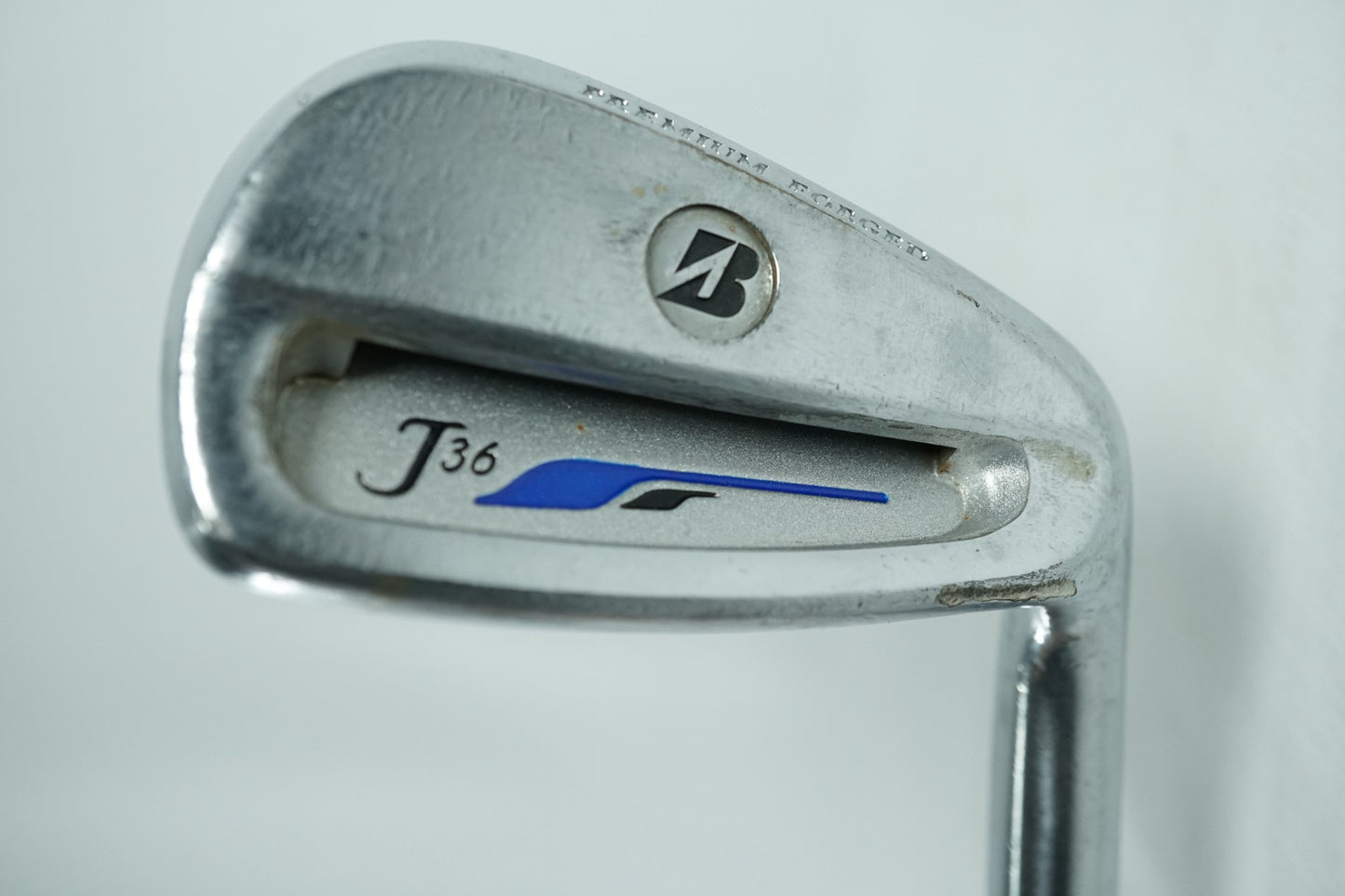 Bridgestone J36 9 Iron / Regular Flex Steel Shaft / New Grip
