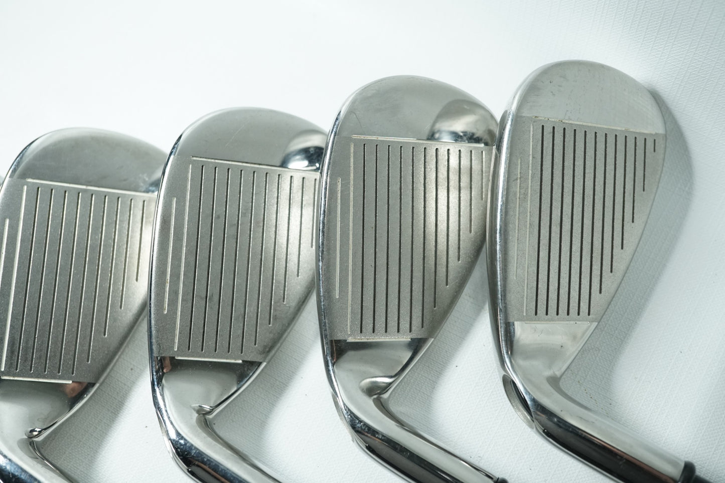 Callaway Diablo Edge Irons / 5-PW / Regular Flex Graphite Shafts / 090625378