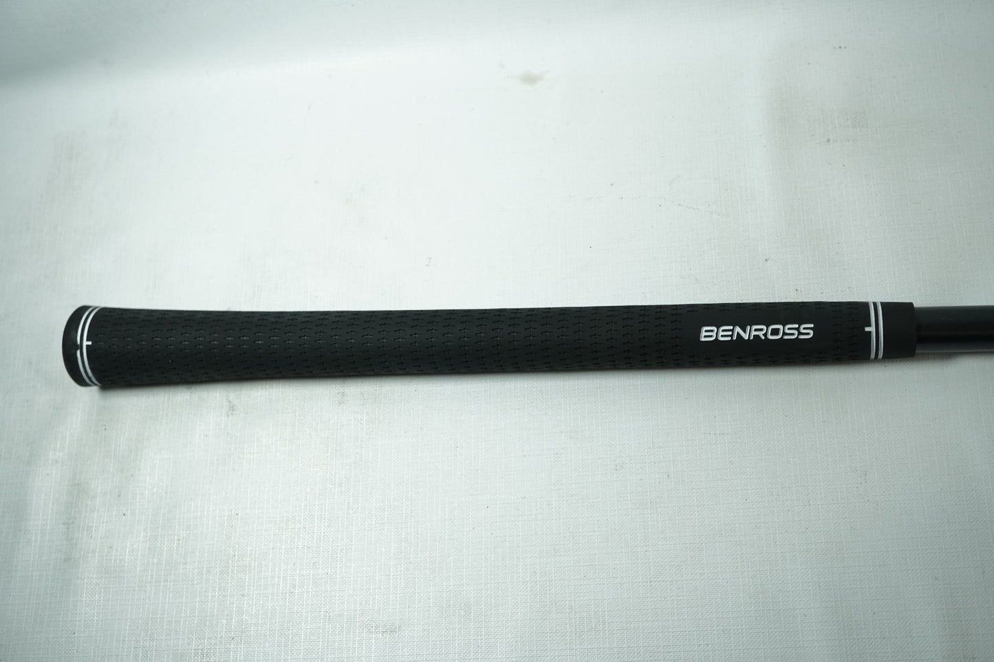 Titleist 975D Driver 10.5° / Regular Flex Graphite Shaft / New Grip