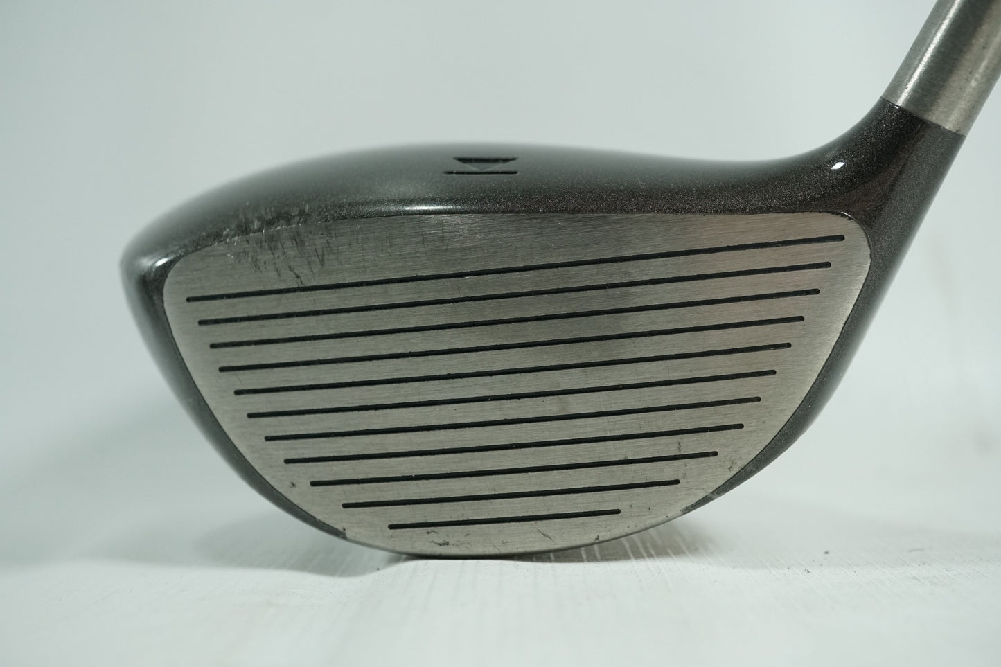 Titleist 975D Driver 9.5° / Stiff Flex Graphite Shaft / New Grip / 090625417