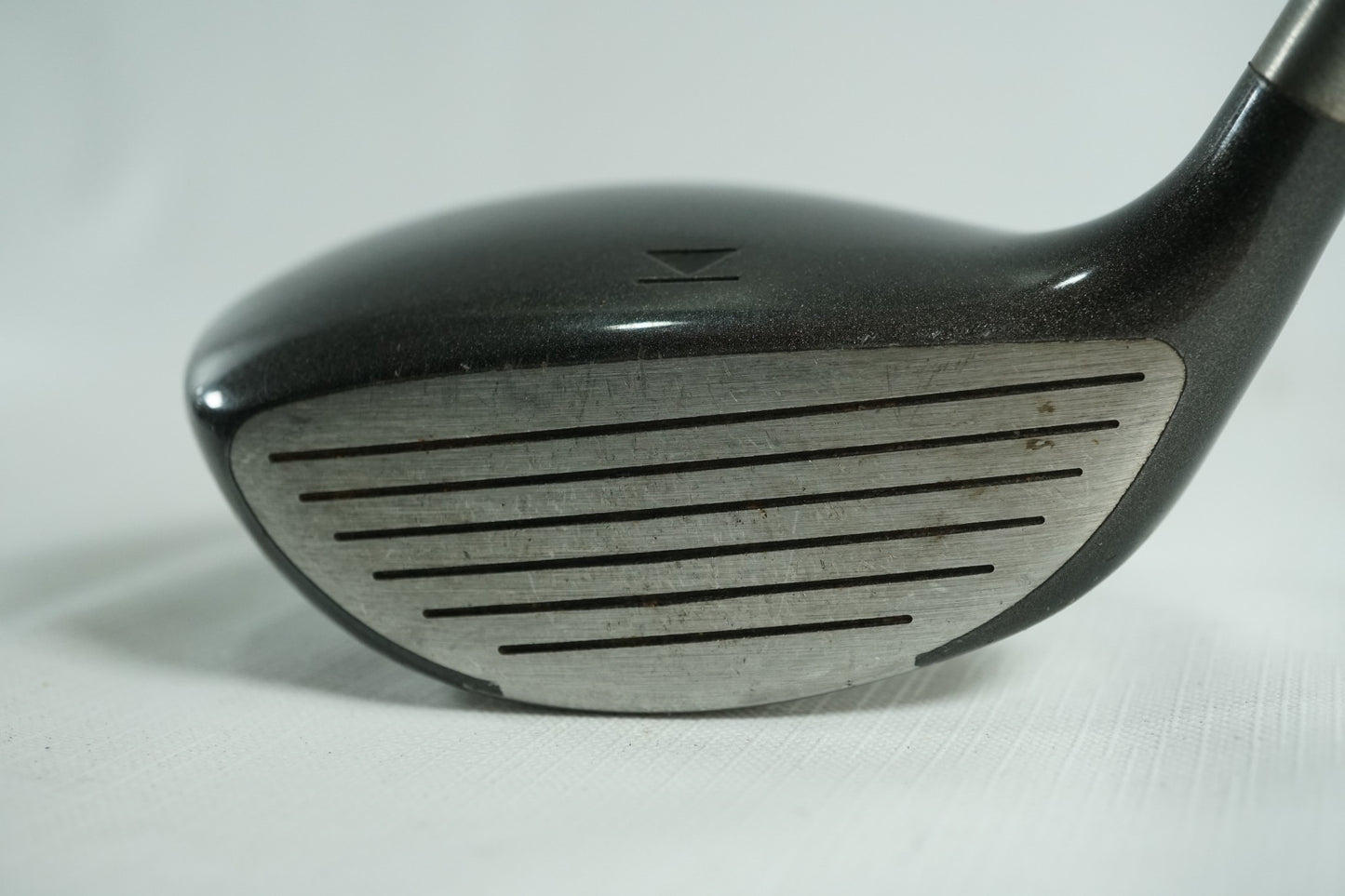 Titleist 975F 5 Wood 18.5° / Regular Flex Graphite Shaft / New Grip