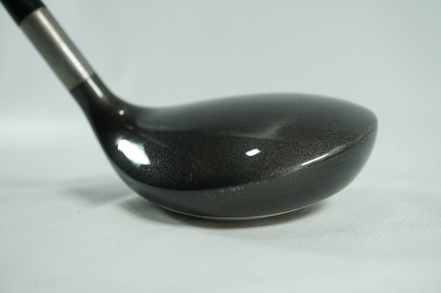Titleist 975F 5 Wood 18.5° / Regular Flex Graphite Shaft / New Grip