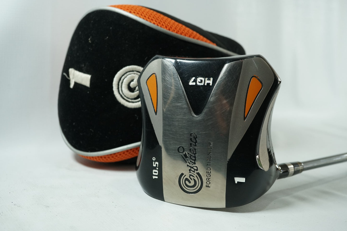 Confidence HQ7 Driver 10.5° / Regular Flex Graphite Shaft / Left Handed