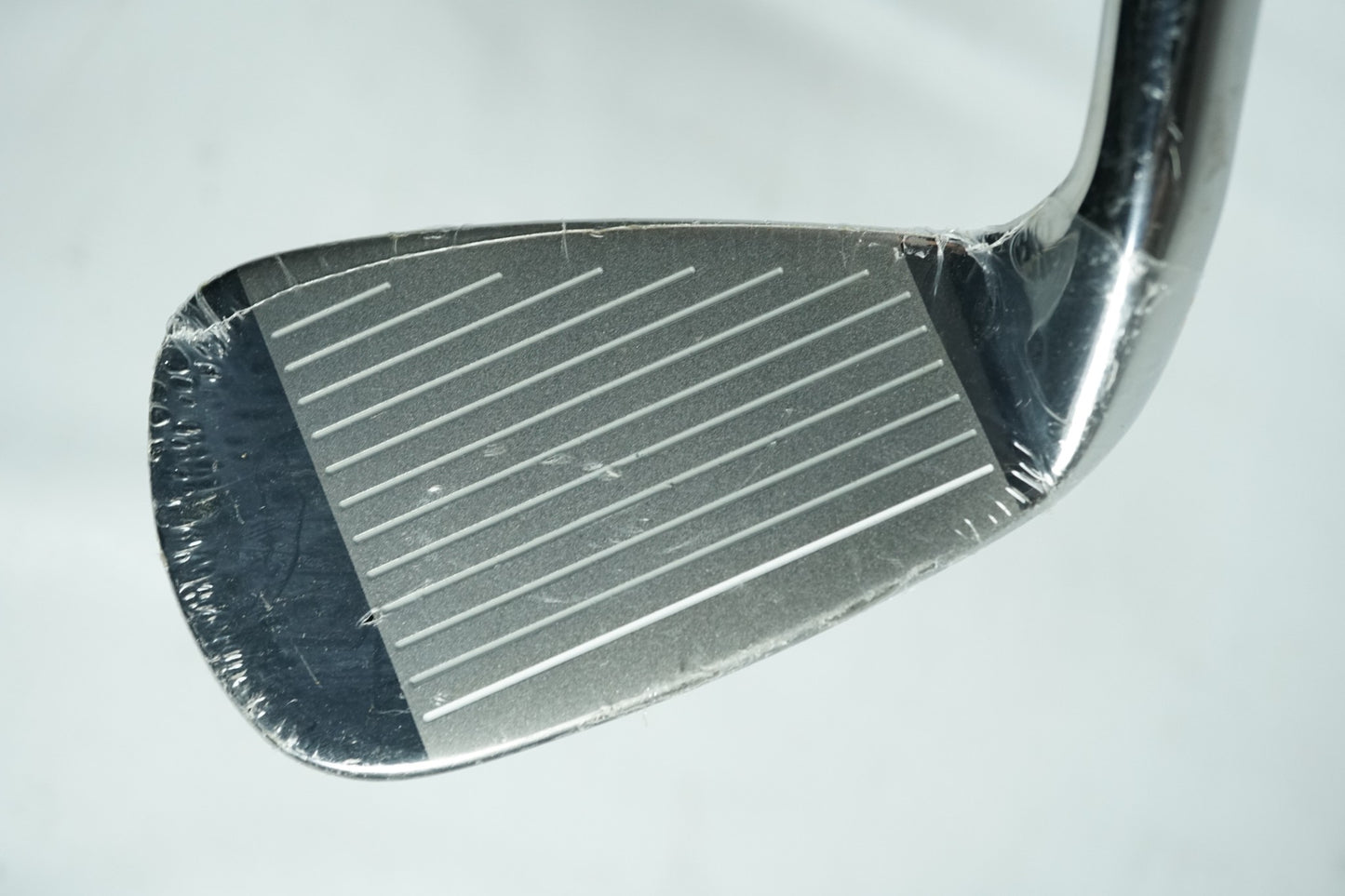 Wilson Launch Pad 7 Hybrid Iron / Ladies Flex Graphite Shaft