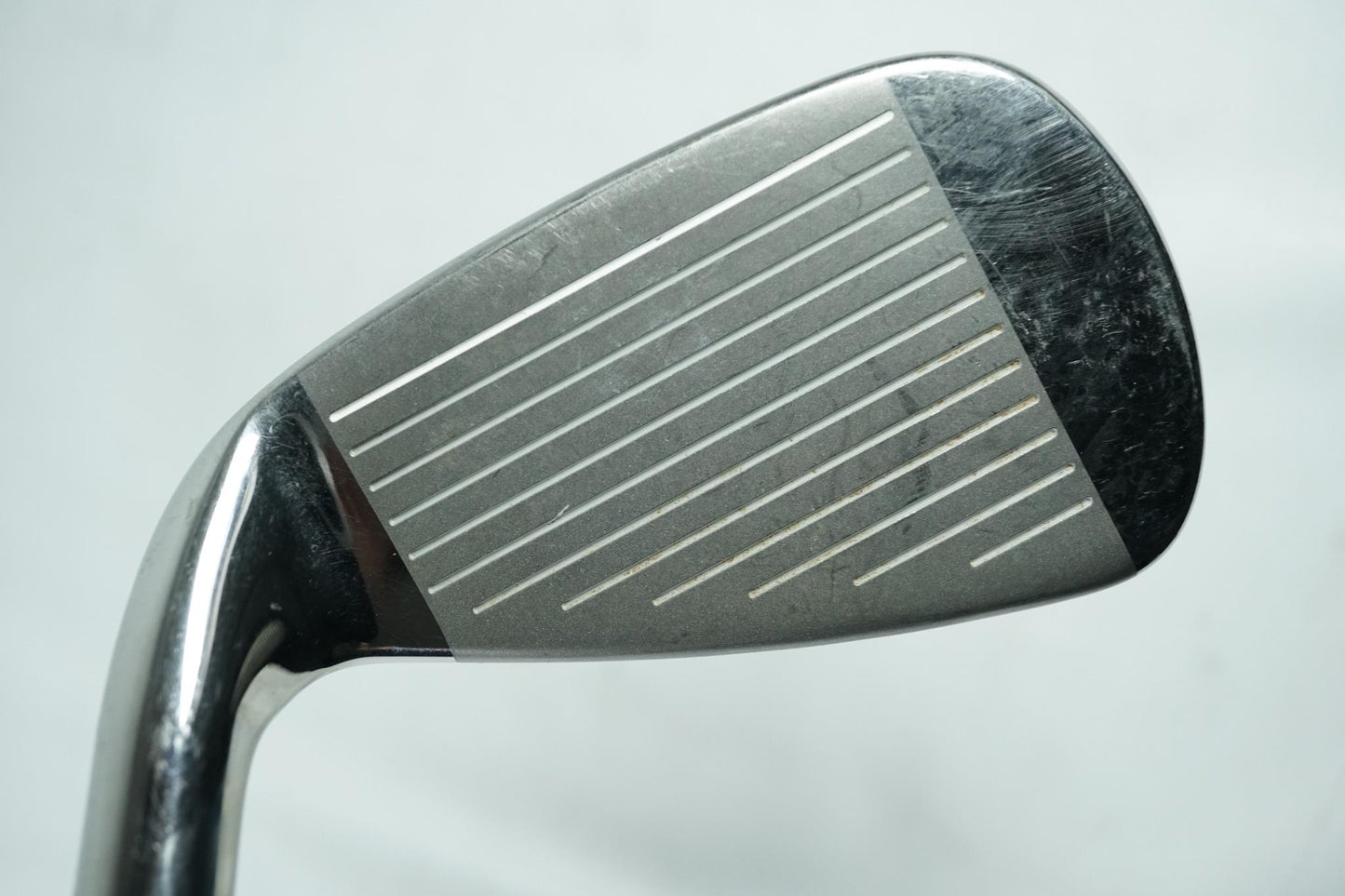 Wilson Launch Pad 7 Hybrid Iron / Regular Flex Graphite Shaft
