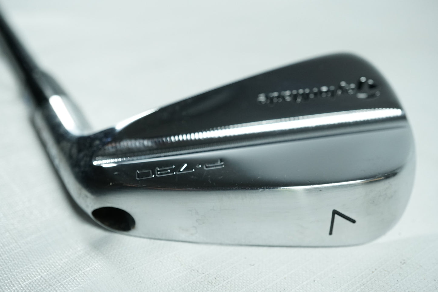 Taylormade P730 7 Iron / Regular Flex Graphite Shaft / Ex Demo