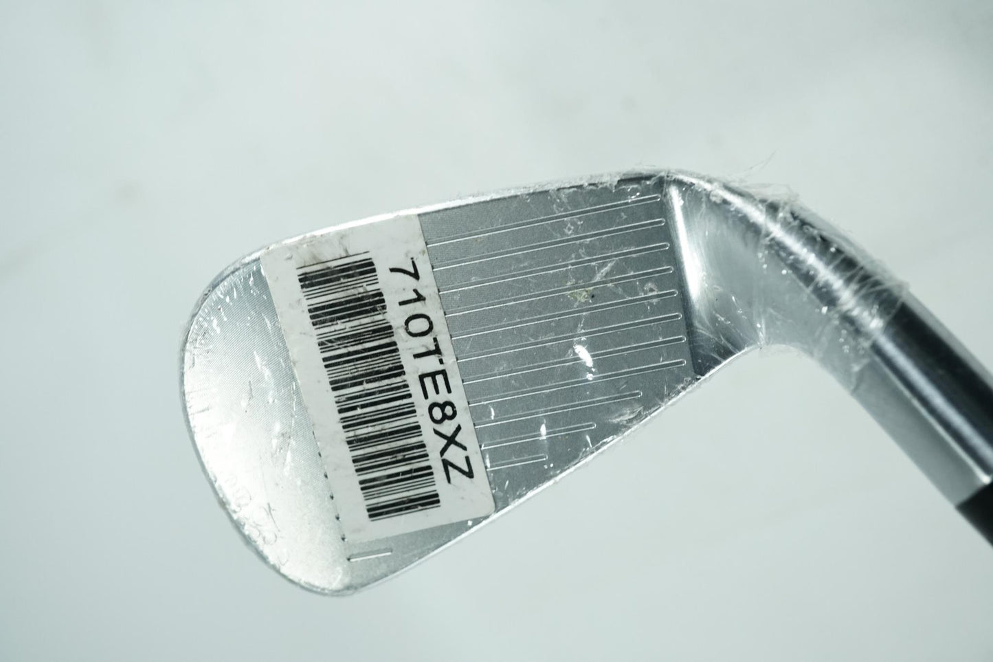 Taylormade P770 7 Iron / Regular Flex Graphite Shaft / Left Handed / Ex Demo