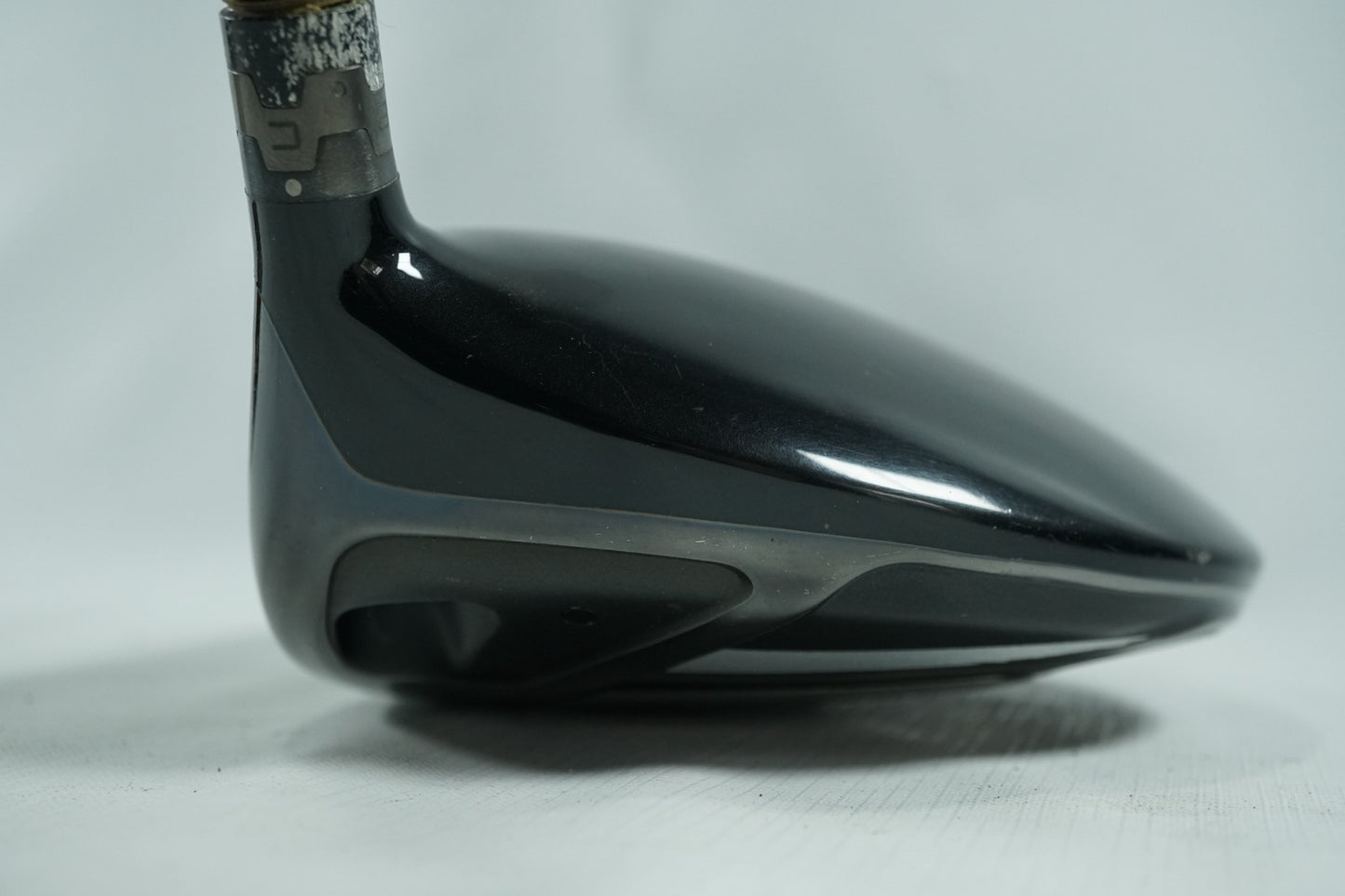 Titleist 910D2 Driver 9.5° / Regular Flex Graphite Shaft