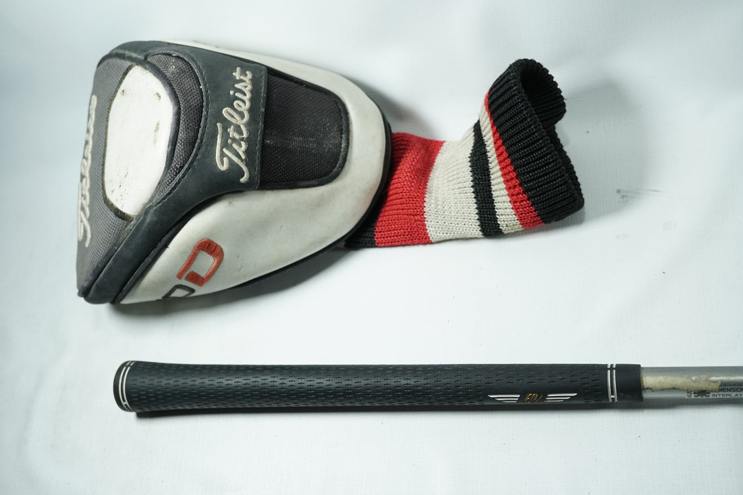 Titleist 910D2 Driver 9.5° / Regular Flex Graphite Shaft