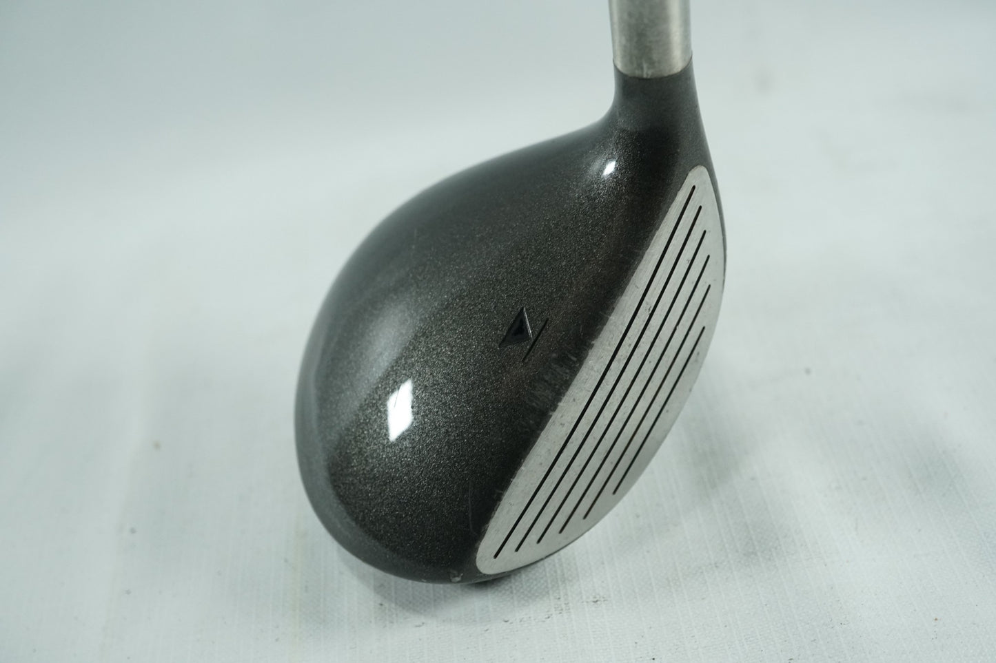 Titleist 975F 5 Wood 18.5° / Regular Flex Graphite Shaft
