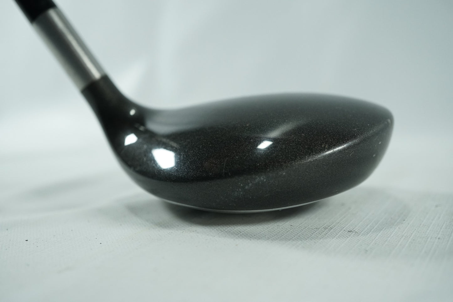 Titleist 975F 5 Wood 18.5° / Regular Flex Graphite Shaft