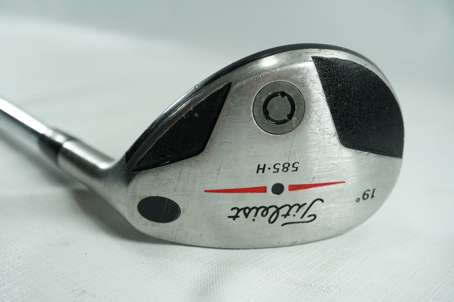Titleist 585H 3 Hybrid 19° / Stiff Flex Steel Shaft
