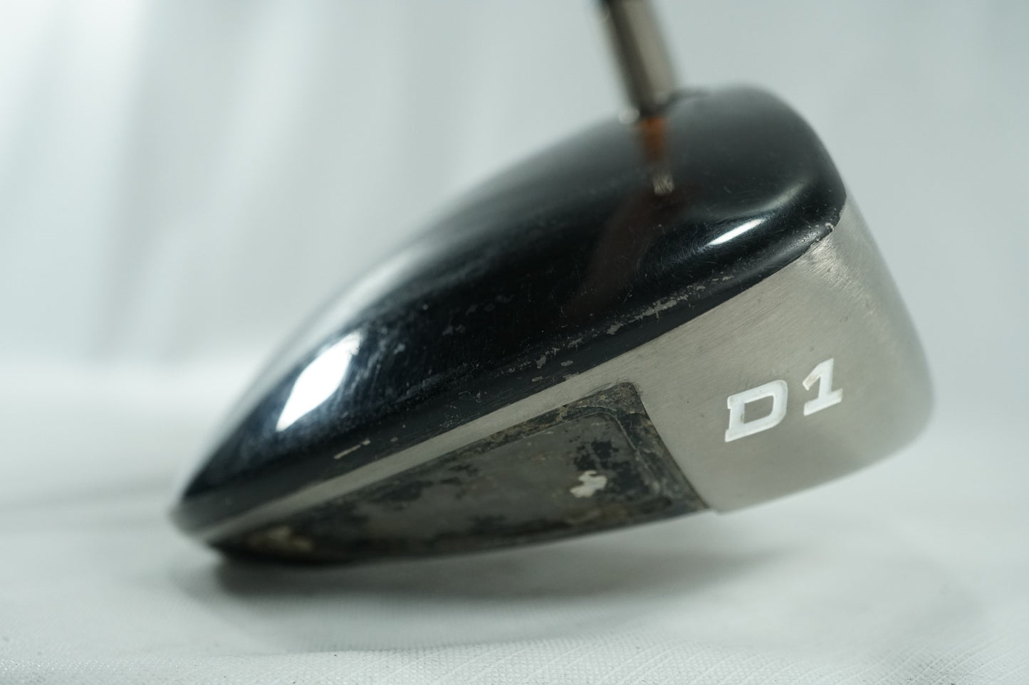 Titleist 907D1 Driver 9.5° / Stiff Flex Graphite Shaft