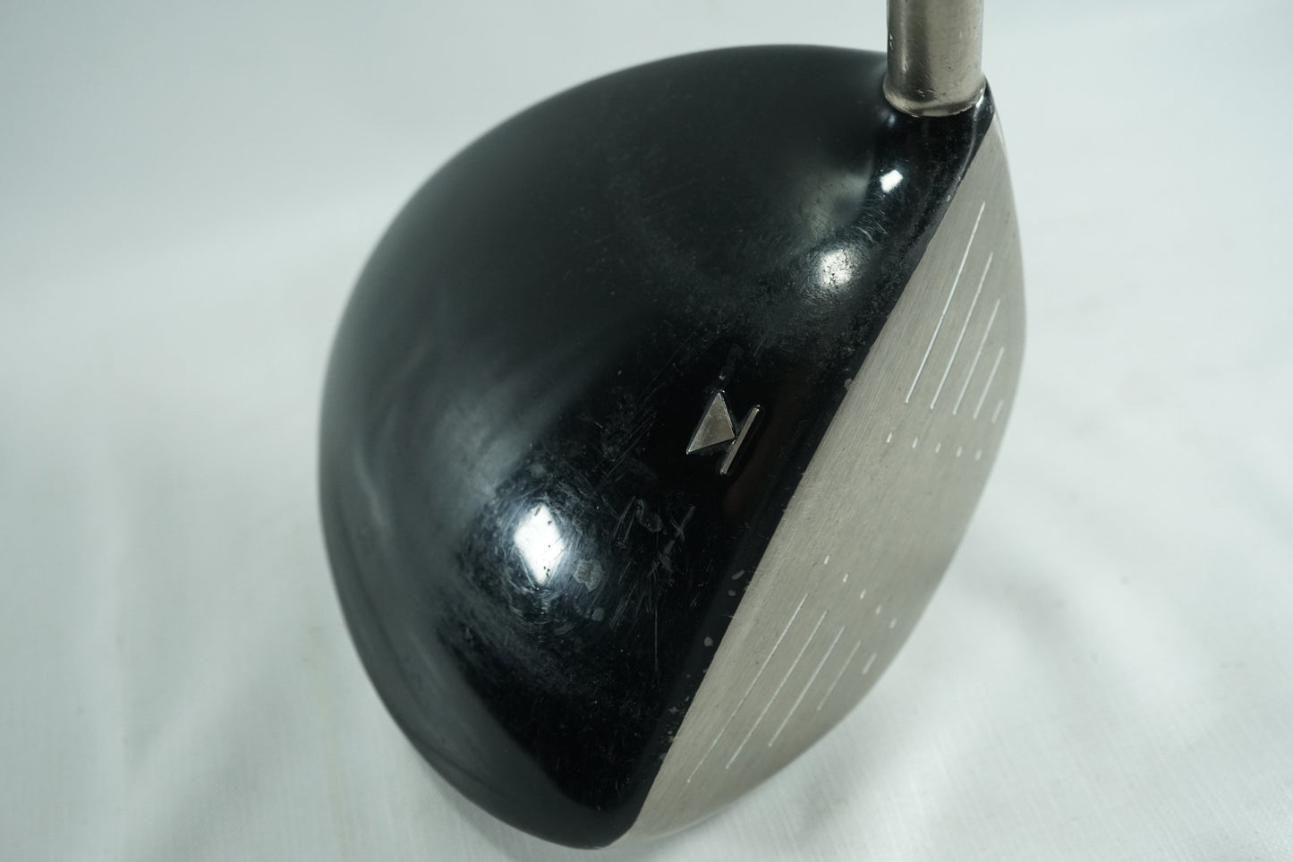 Titleist 907D1 Driver 9.5° / Stiff Flex Graphite Shaft