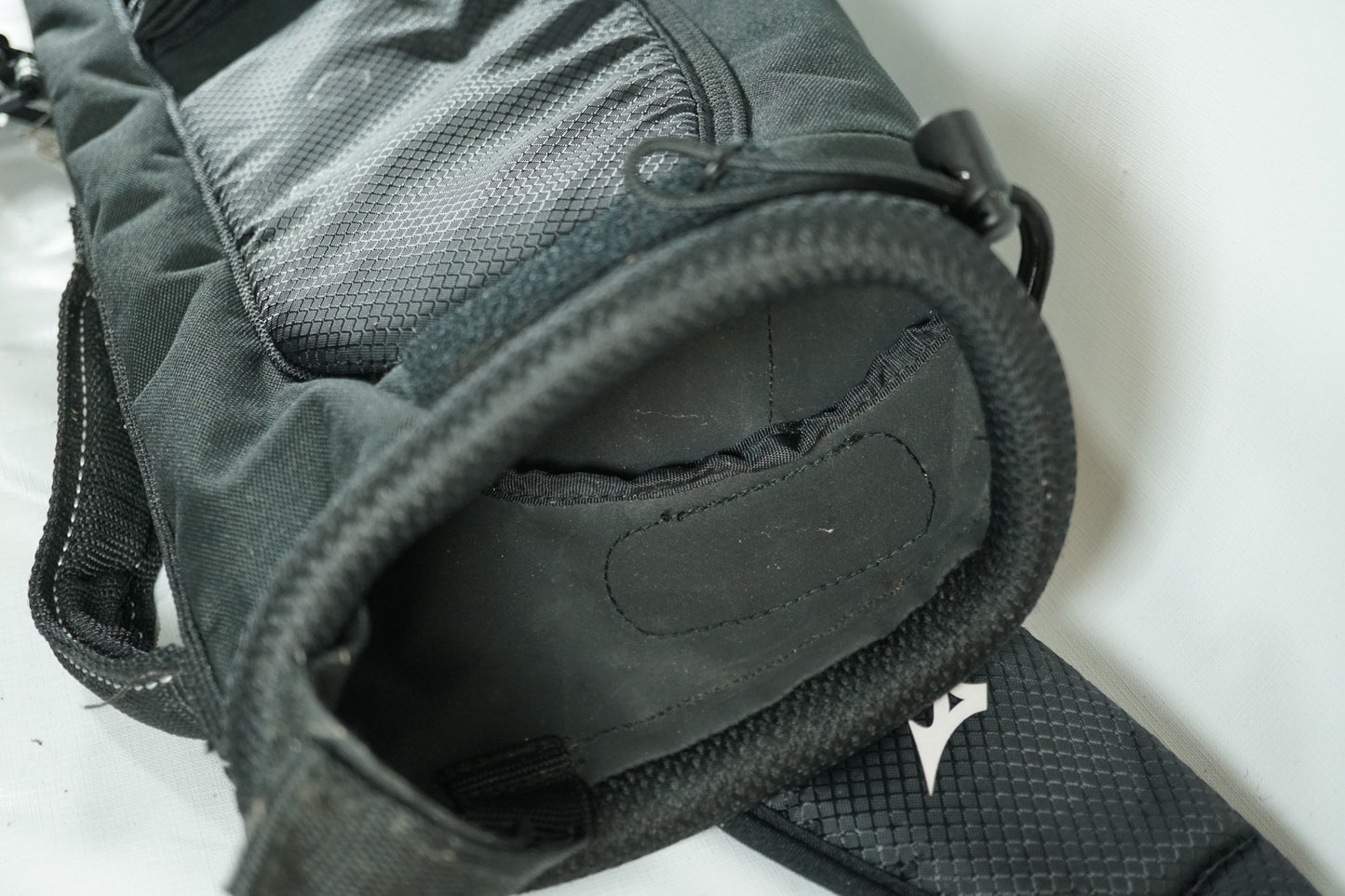 Mizuno Scratch Sac Lightweight Carry Bag / Black / With Rainhood