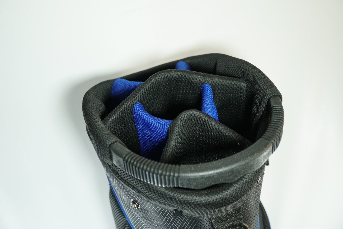 Cobra Stand Bag / Black and Blue / With Rainhood