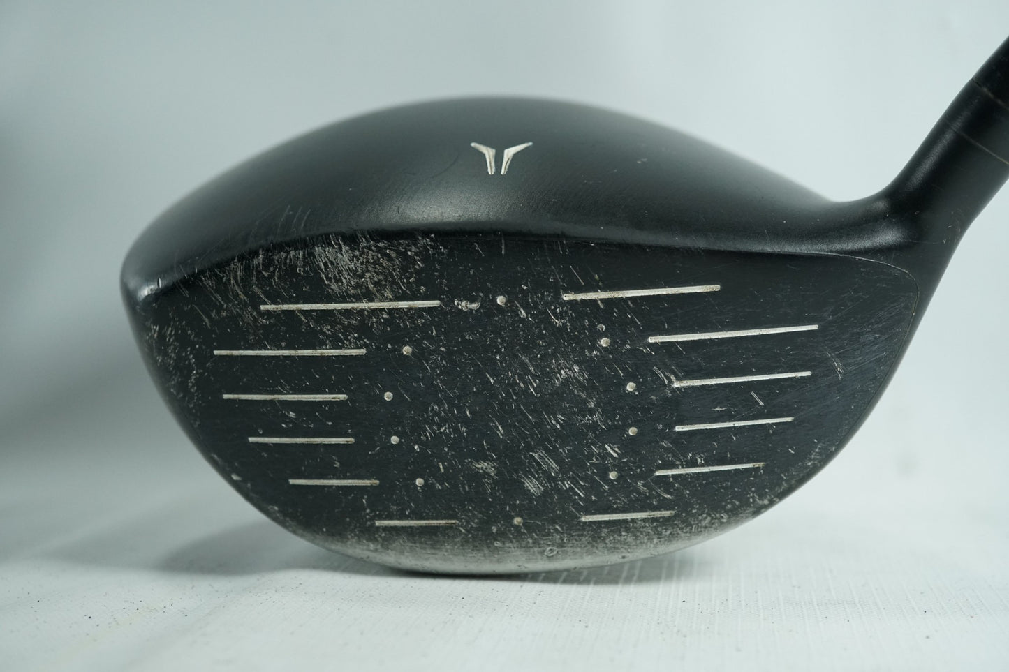 Wilson Deep Red Tour Driver 10.5° / Graphite Shaft