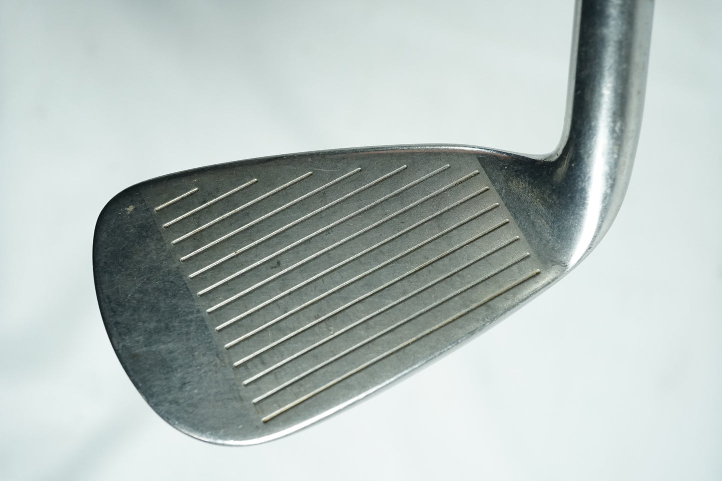 Wilson Di7 8 Iron / Regular Flex Graphite Shaft / 260725125