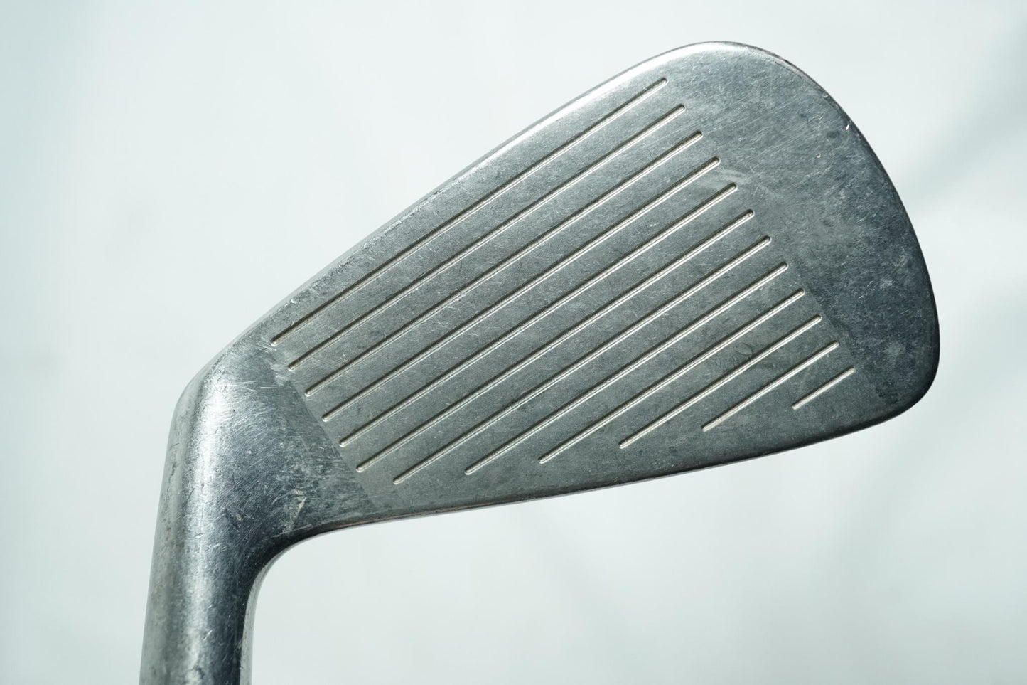Wilson Pi5 4 Iron / Regular Flex Steel Shaft